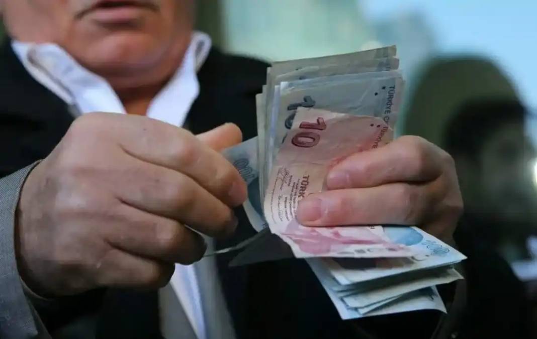 ŞART YOK, TBMM’DEN GEÇTİ | Emekli vatandaşın cebine tam 17.000 TL 4